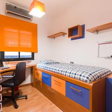 Apartment Three Bedroom Flat With Pool And Sea View *